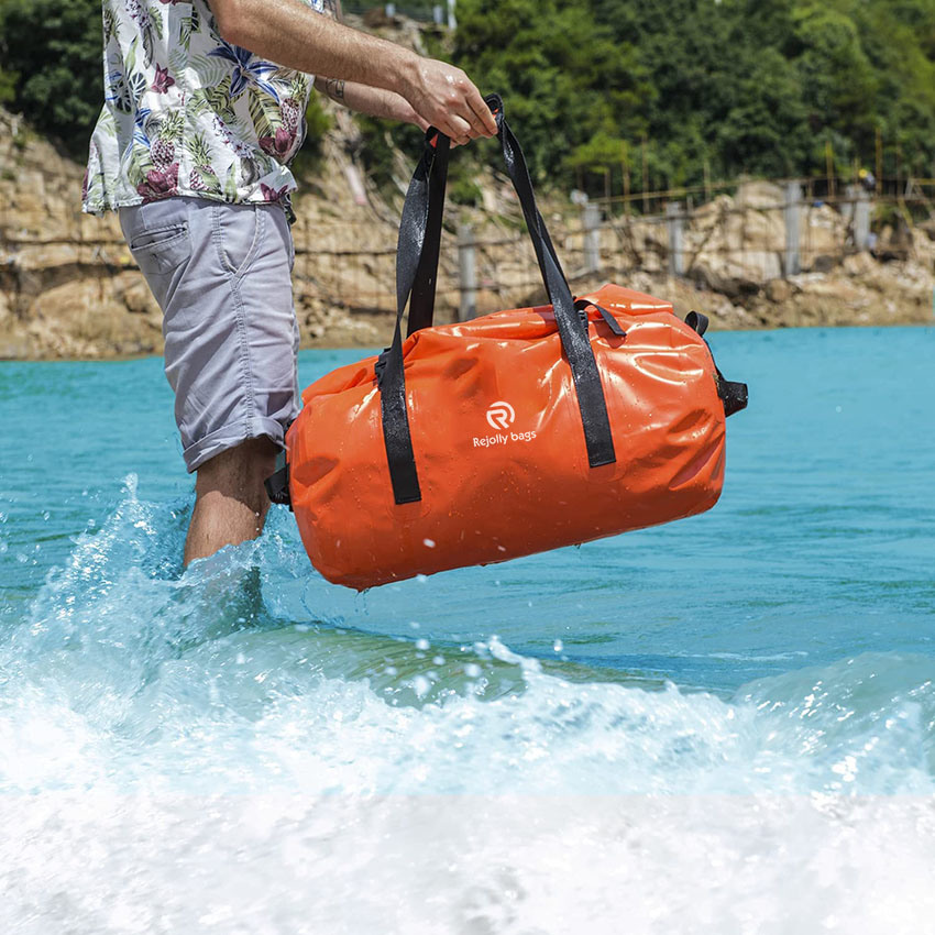 Wasserdichter Seesack 60L für Kajakfahren Bootfahren Schwimmen Rafting Kanufahren Wassersport Wandern Camping Motorradtasche