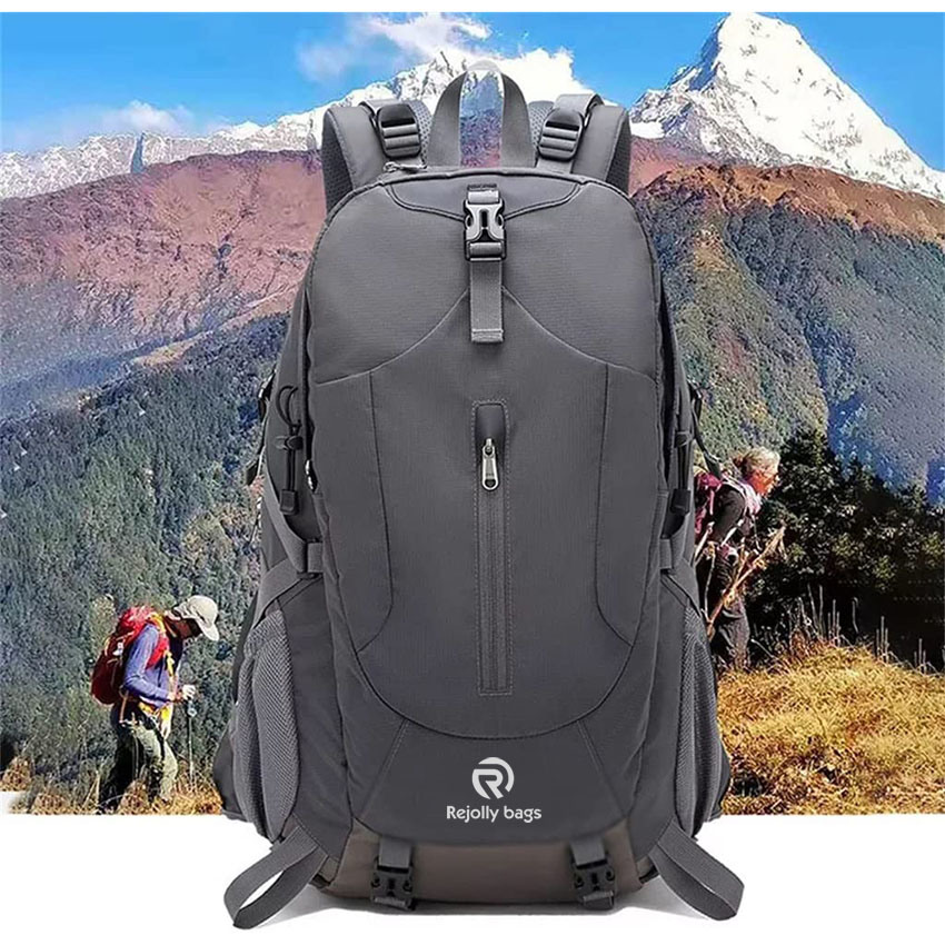 40-Liter-Bergsteigerrucksack mit mehreren Taschen, Reisebergsteiger-Outdoor-Campingtasche